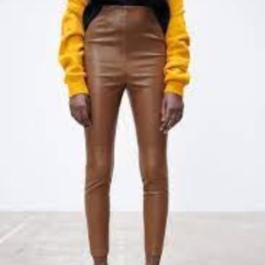 *NWT* Zara - High-Waisted Faux Leather Leggings (Brown)